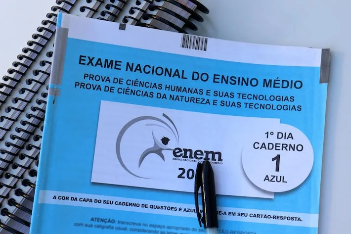 IA Luzia ganha função grátis que ajuda estudantes na preparação para o ENEM