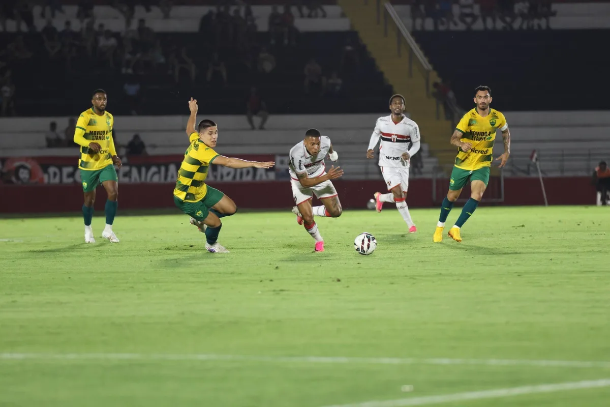 Atuações do Botafogo-SP: defesa vai mal em derrota dura em casa; dê suas notas