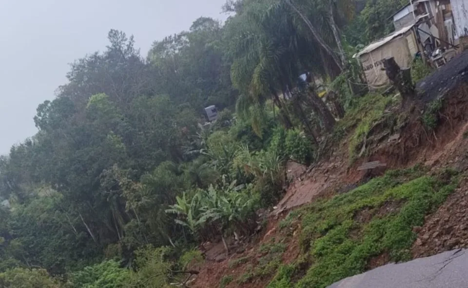 Força-tarefa mobiliza equipes para atender Vale do Ribeira após temporais