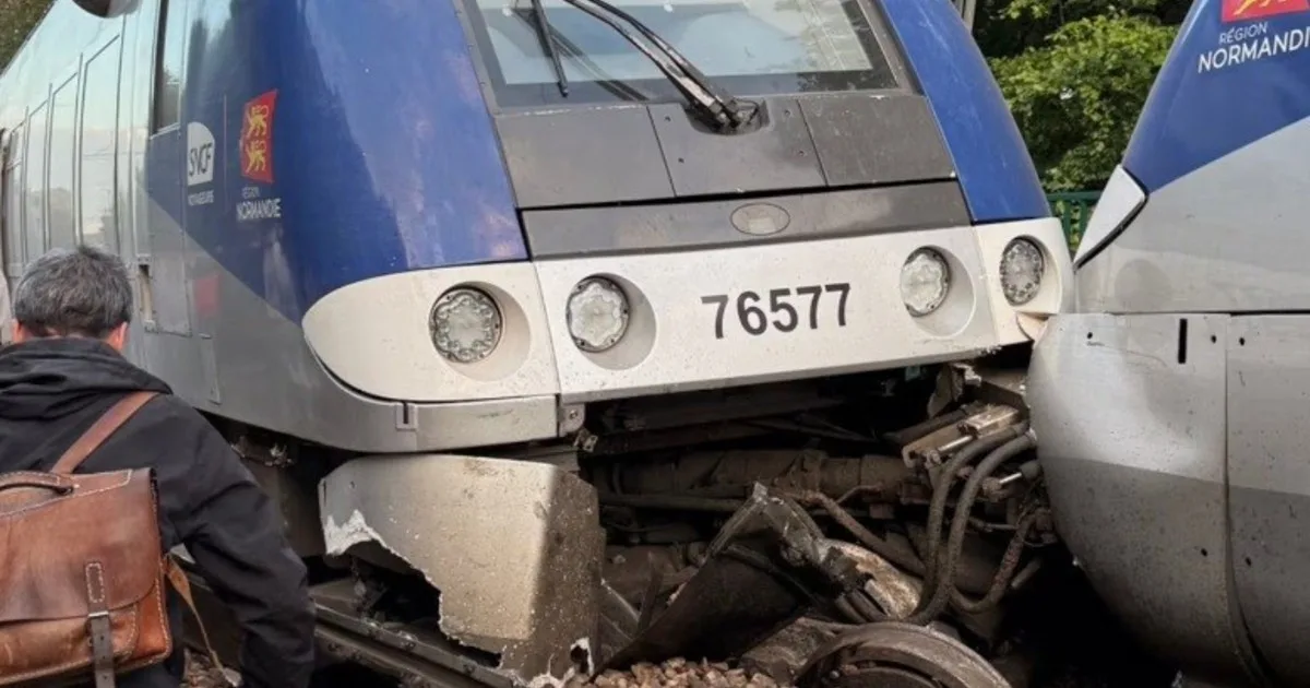Un tren regional descarriló en el norte de Francia: hay 44 heridos y una joven de 18 años fue trasladada en estado crítico