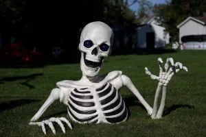 Quase 50% dos americanos estão usando IA para as compras do Halloween este ano