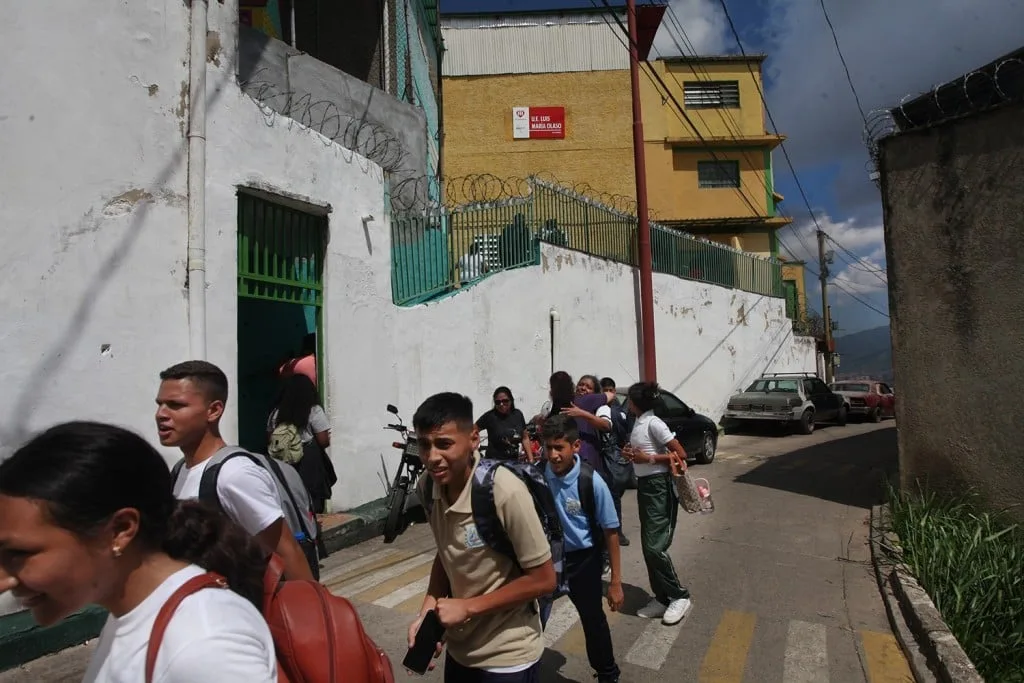 Experta de la Ucab plantea 5 condiciones mínimas para el retorno a clases tras sismos