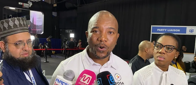 Zim’s R1bn SAA debt unlikely to be recovered, says Maimane as Harare and Pretoria dither