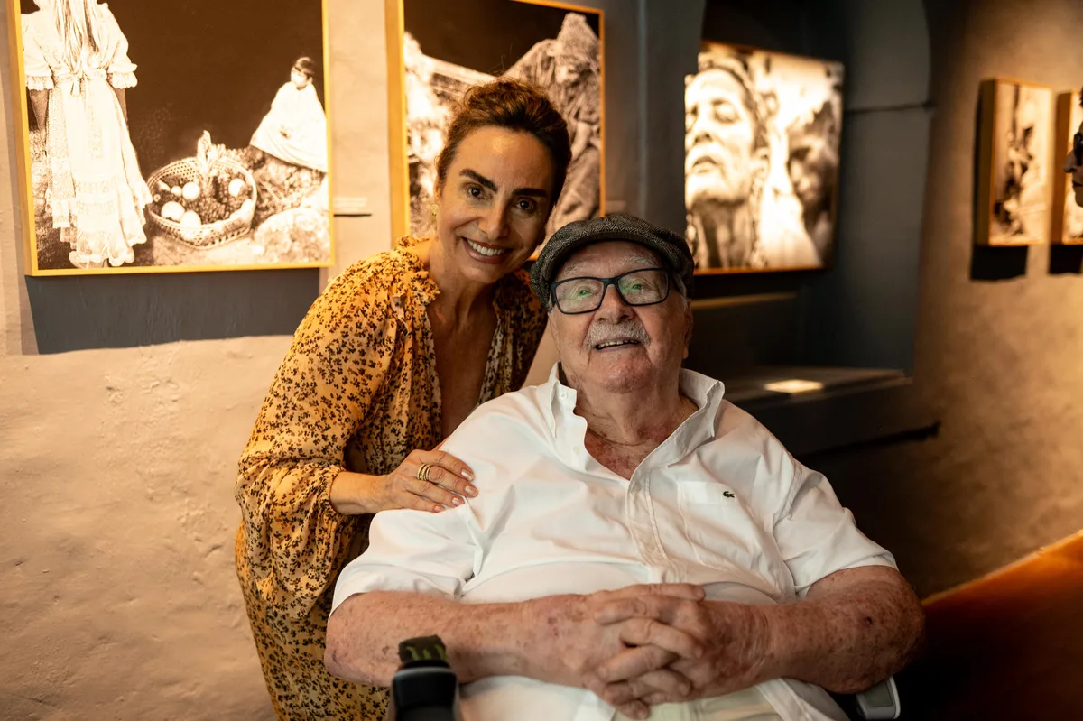 Exposição celebra as três fases do premiado fotógrafo Paulo Bonino