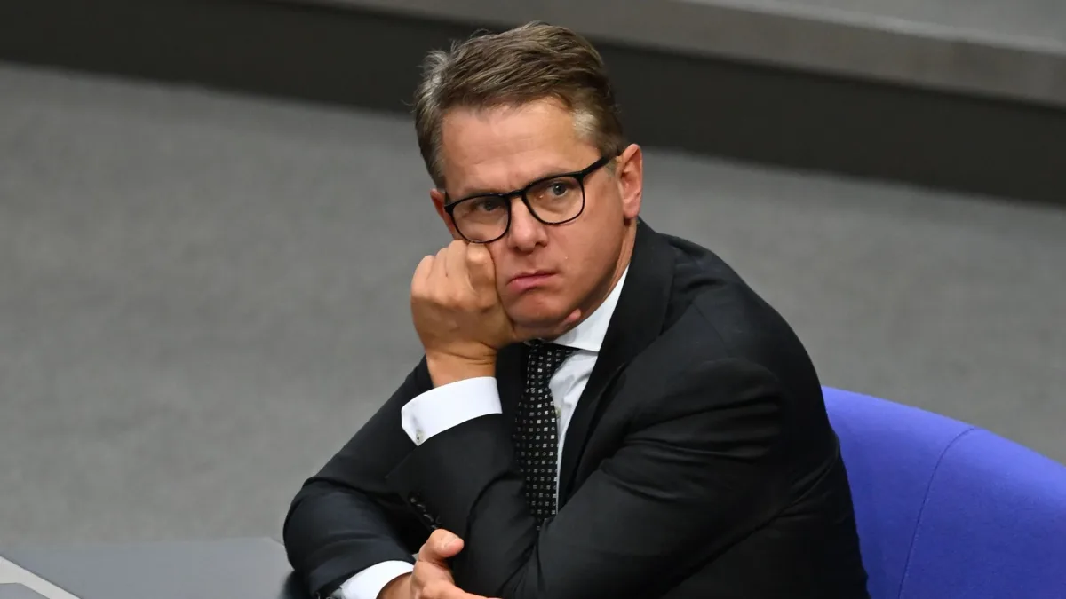 finanzPrognose: Krankenkassenbeiträge können 2027 stabil bleiben