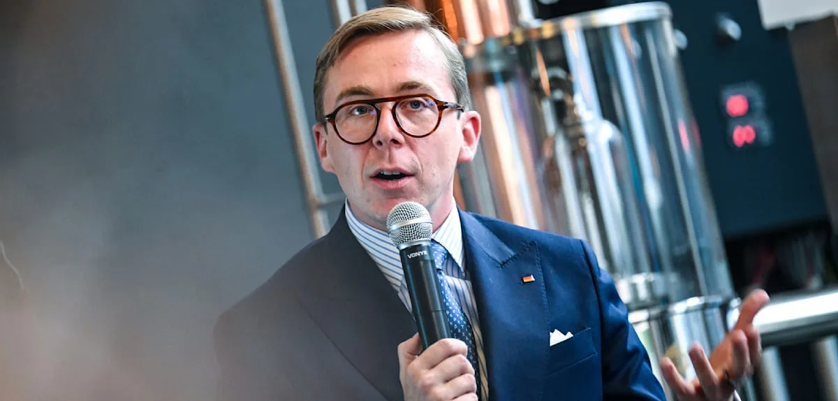 Amthor bezeichnet AfD-Spitzenkandidat Siegmund als „Duftkerzenverkäufer“