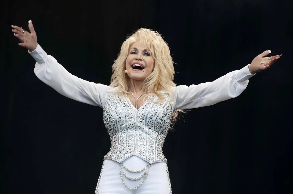 Dolly Parton. Lo caro y lo barato