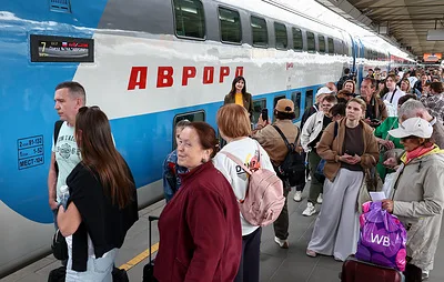 Спрос на ж/д билеты в Петербург вырос в 41 раз после новости о концерте Уэста
