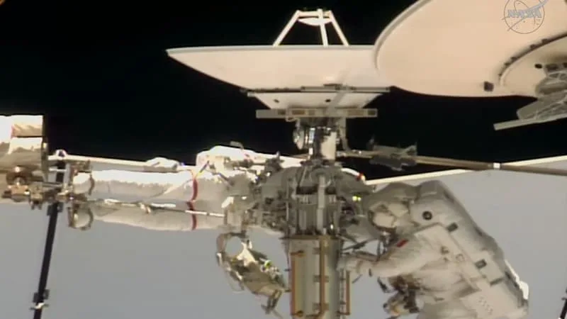 Pourquoi l'astronaute Sophie Adenot n'a pas pu aller au bout de sa mission extravéhiculaire