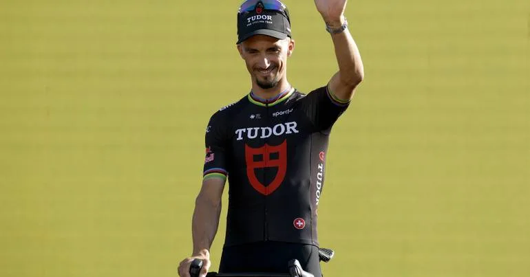 Ciclista Julian Alaphilippe termina carreira aos 34 anos