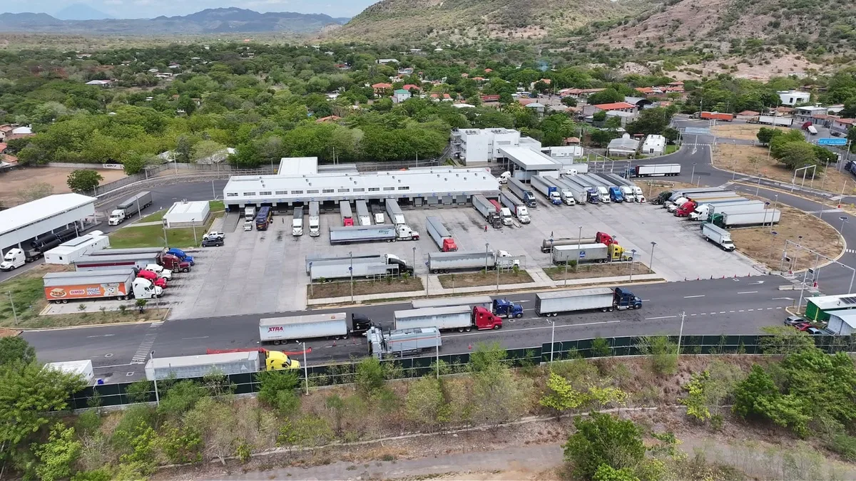 Honduras define cinco ejes para impulsar la industria, atraer inversiones y generar empleo