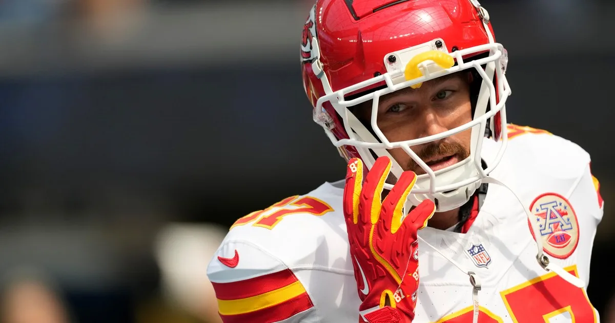 Travis Kelce transforma la nostalgia de su infancia en una operación empresarial de 200 millones de dólares con una inversión inspirada en su crianza en Ohio
