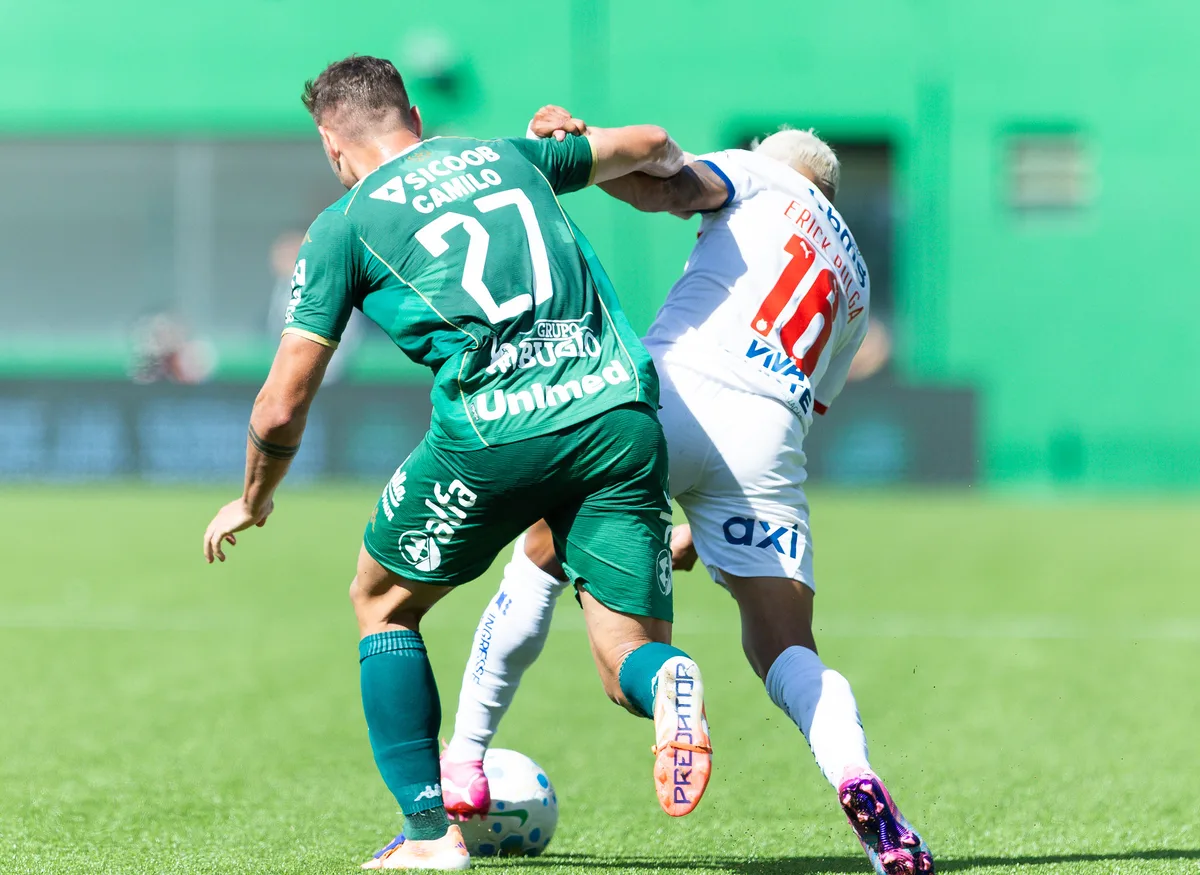 Bahia sofre três gols do lanterna e empata com a Chapecoense