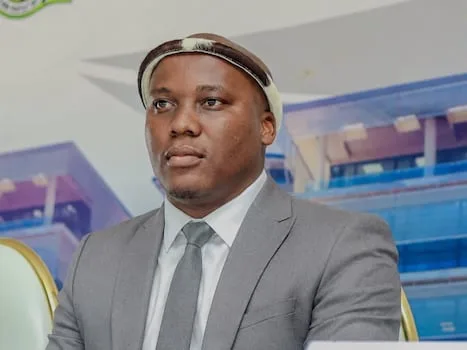 ActionSA’s mayoral candidate accused of extorting salaries of PAs