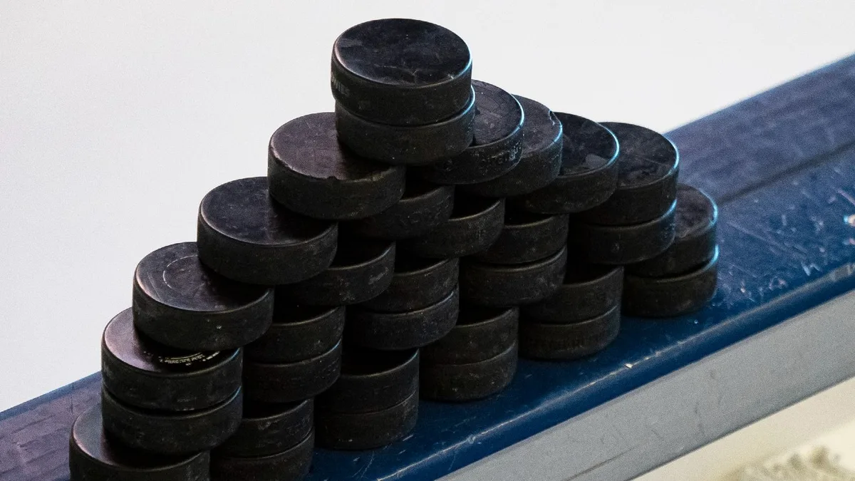 Report: Arizona State investigating Blues prospect’s collapse after workout