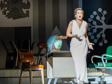 Soprano Brenda Rae flies in to replace Lauren Snouffer for Opera Philadelphia's opening night
