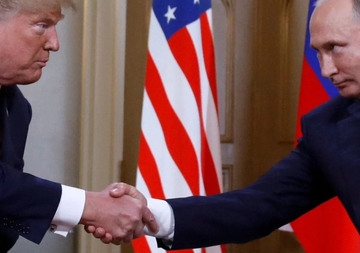 De "Poutine est complètement fou" à "je veux le remercier" : les multiples revirements de Donald Trump sur la guerre en Ukraine