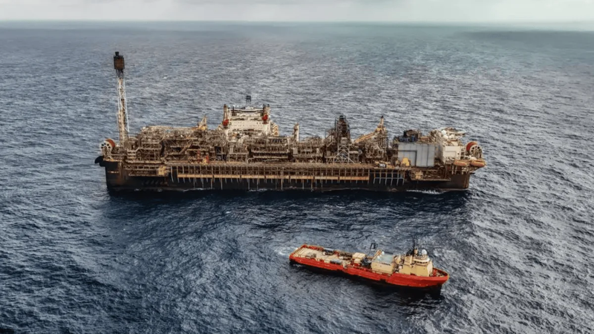 Justiça suspende imposto de exportação de petróleo