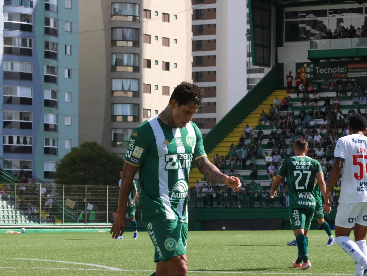 Chapecoense bate o próprio recorde de clube com maior tempo sem vencer no Brasileirão