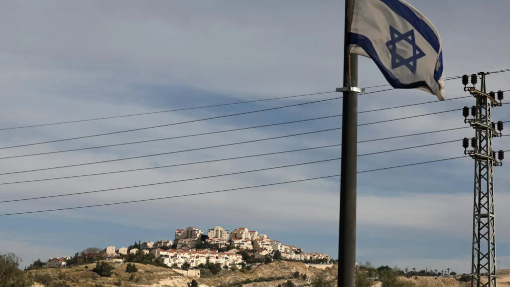 Tollé en Israël après qu'un député d'extrême droite a tenté de détruire un mémorial palestinien en Cisjordanie