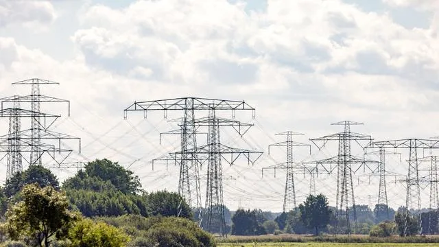 Kritische Infrastruktur: Ermittler vernetzen sich nach Angriffen auf Umspannwerke