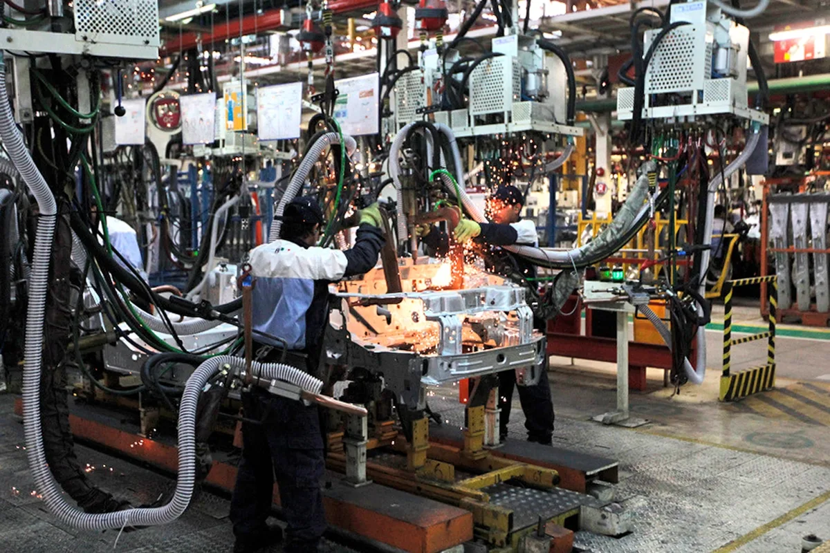 Proponen extender hasta 2032 la promoción para autopartistas
