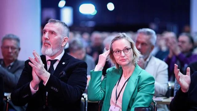 Brombeer-Koalition: Thüringer BSW-Landesvorstand kündigt Sonderparteitag an