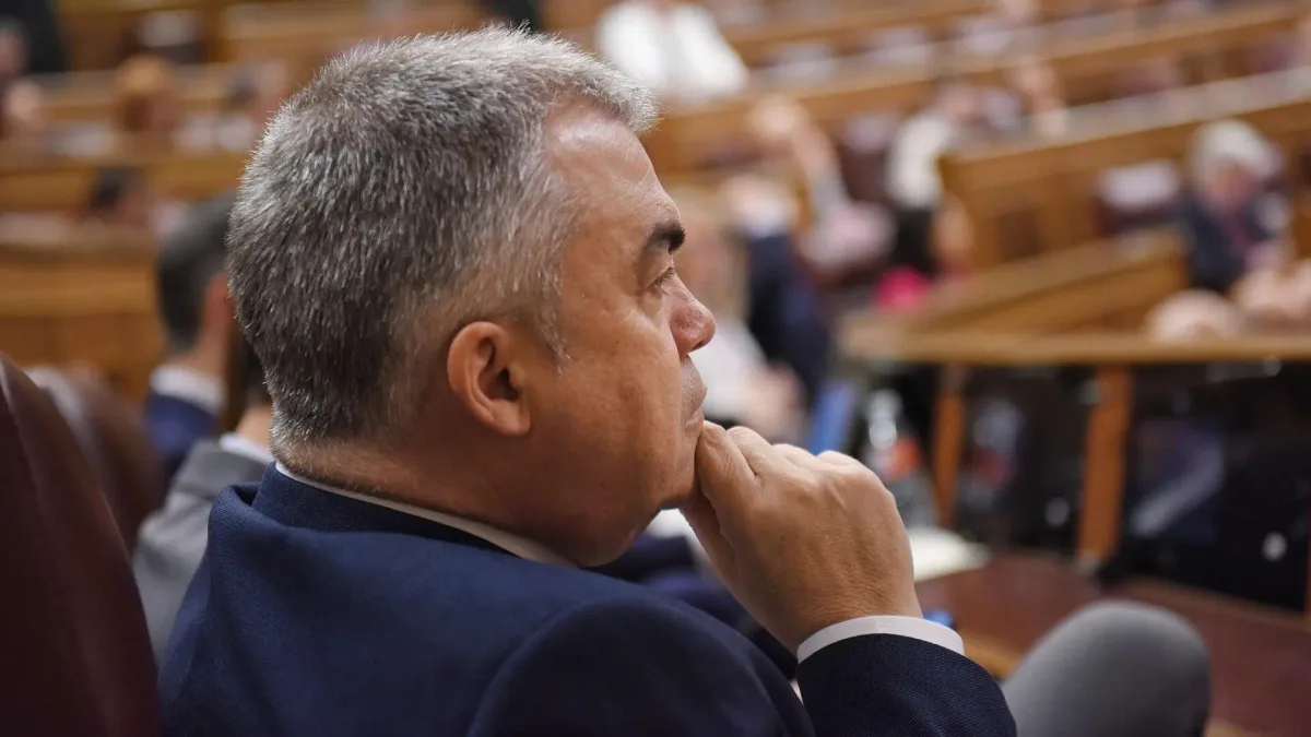 La implicación de Cerdán y la gerente en el caso Leire abre la puerta a investigar al PSOE si se acredita que Ferraz se benefició