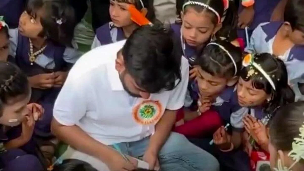 FIR registered against Abhijeet Dipke for 'entering government school without permission, threatening teachers'