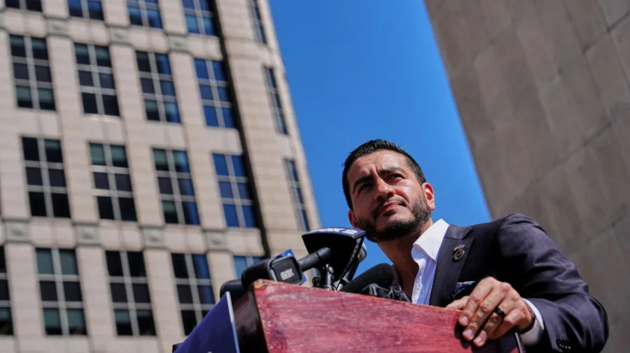 El-Sayed challenges Vance to weightlifting competition: 'You talk a good game'