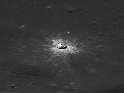 Äußerst seltenes Ereignis: Forscher entdecken neuen riesigen Krater auf dem Mond