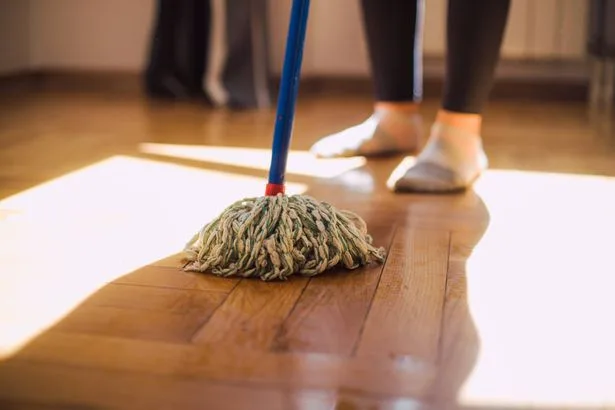 Wooden floors will be shiny and free of dust all autumn when mopped with 1 item