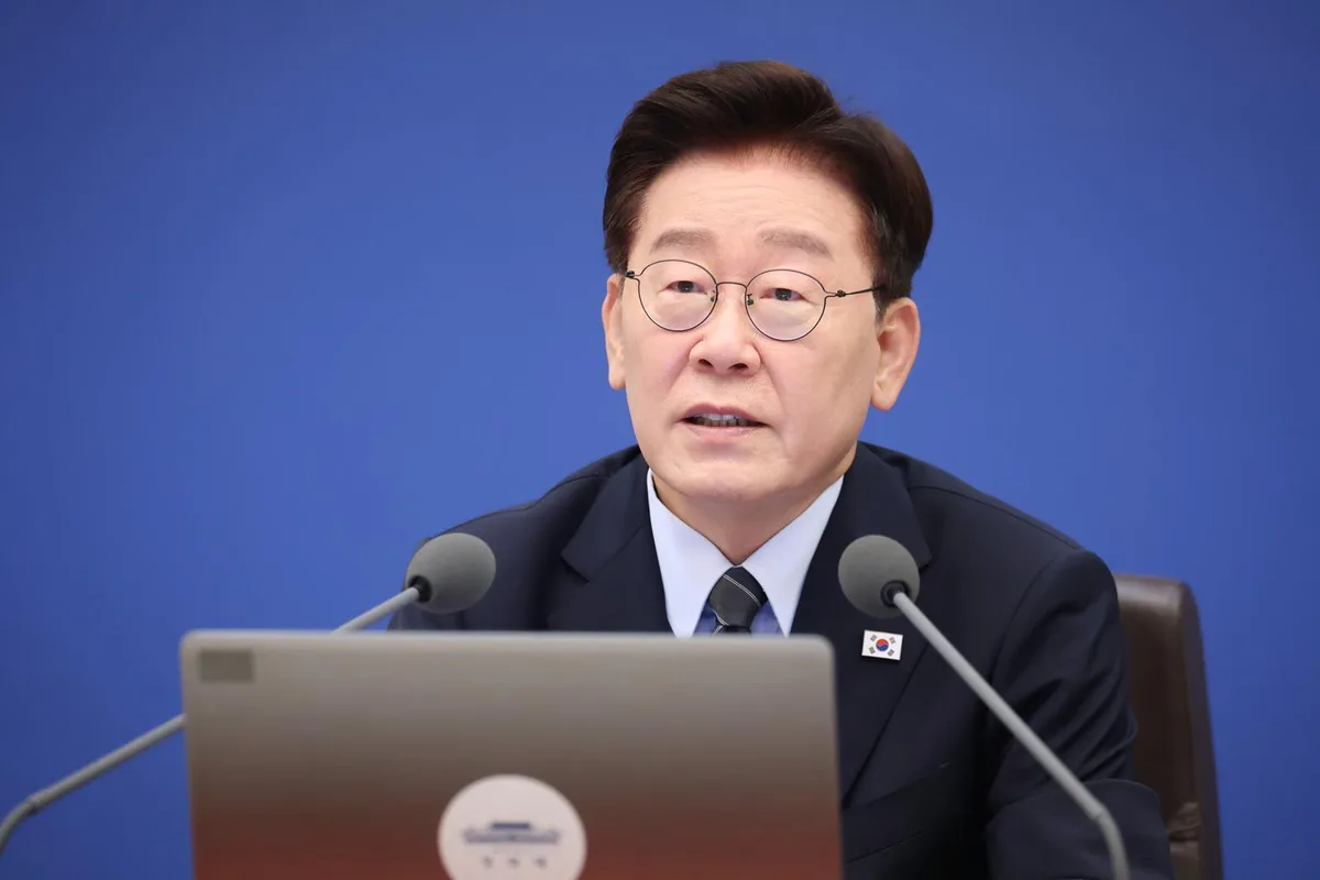 [속보]李 “극소수 경찰 일탈이 전체에 구멍…뼈 깎는 자정 나서야”