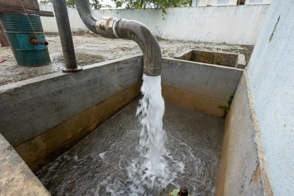 Sanepar extrai água subterrânea em temperaturas que chegam a 59ºC e 1 km de profundidade