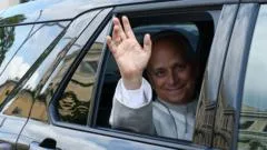Pope discharged from hospital days after lung cancer surgery