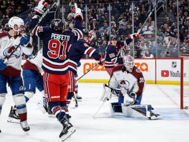 Kyle Connor scores twice, Jets beat Avalanche 3-2 for 3rd straight victory