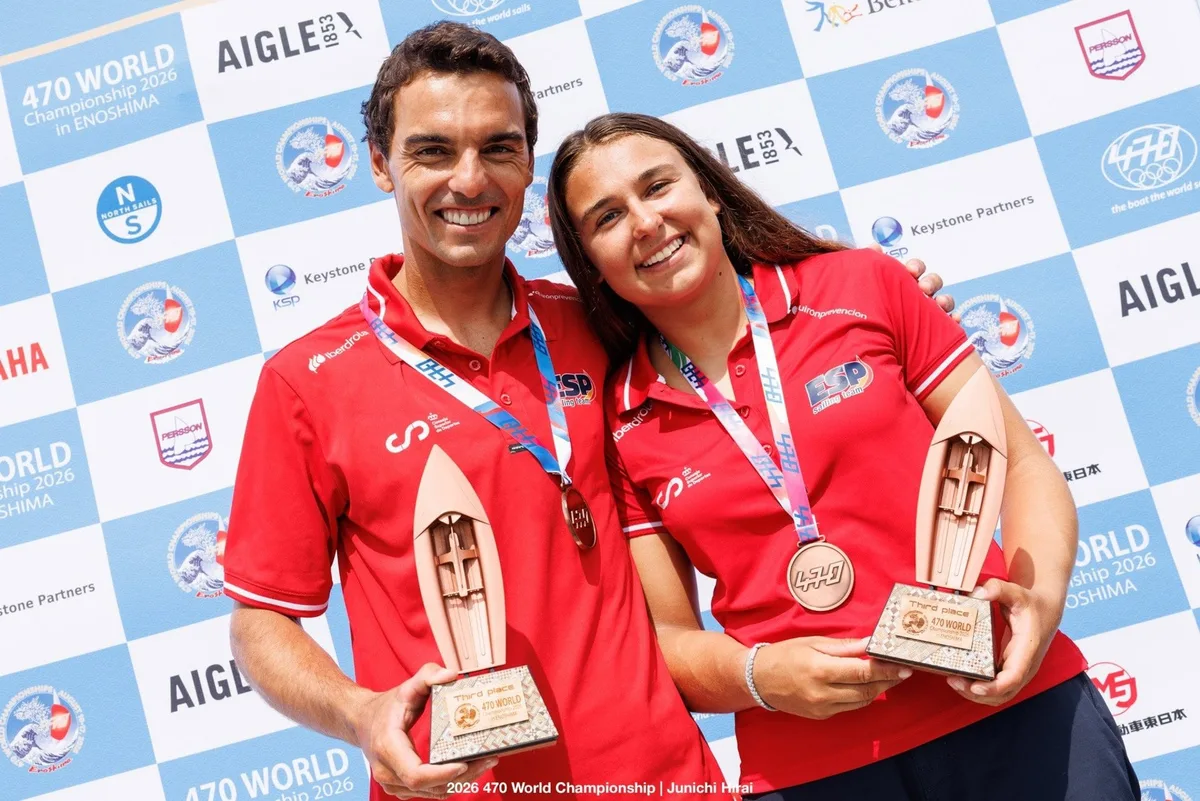 Jordi Xammar y Marta Cardona logran la medalla de bronce en el Mundial de 470 en Enoshima (Japón)