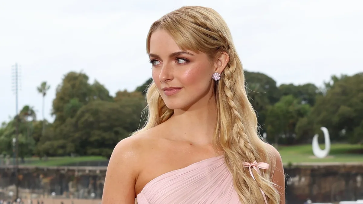 9 peinados con trenzas para invitadas de otoño: desde la lazada a la tirabuzón