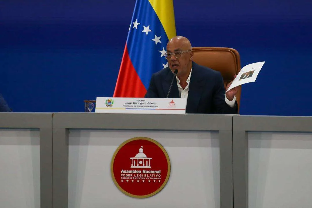 Jorge Rodríguez: es falso que se haya contratado a Steve Hanke