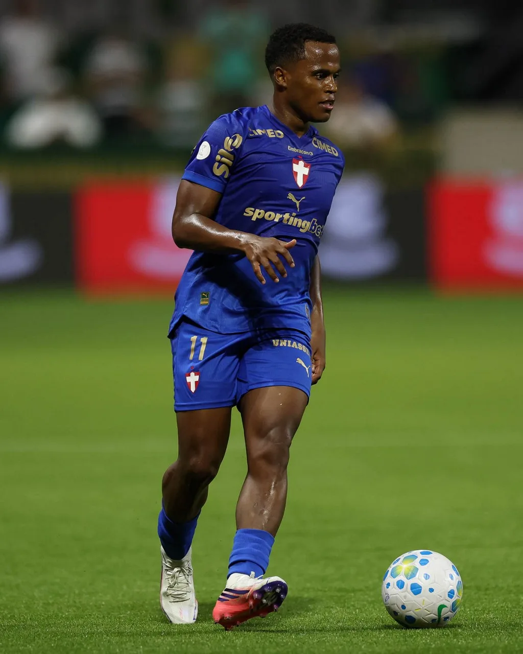 Arias sofre lesão muscular e vai desfalcar o Palmeiras; Piquerez tem edema na coxa