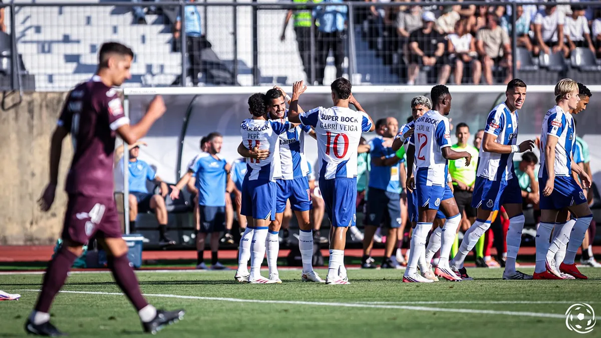 Gabri Veiga brilha no Fontelo e guia FC Porto ao triunfo frente ao Académico Viseu