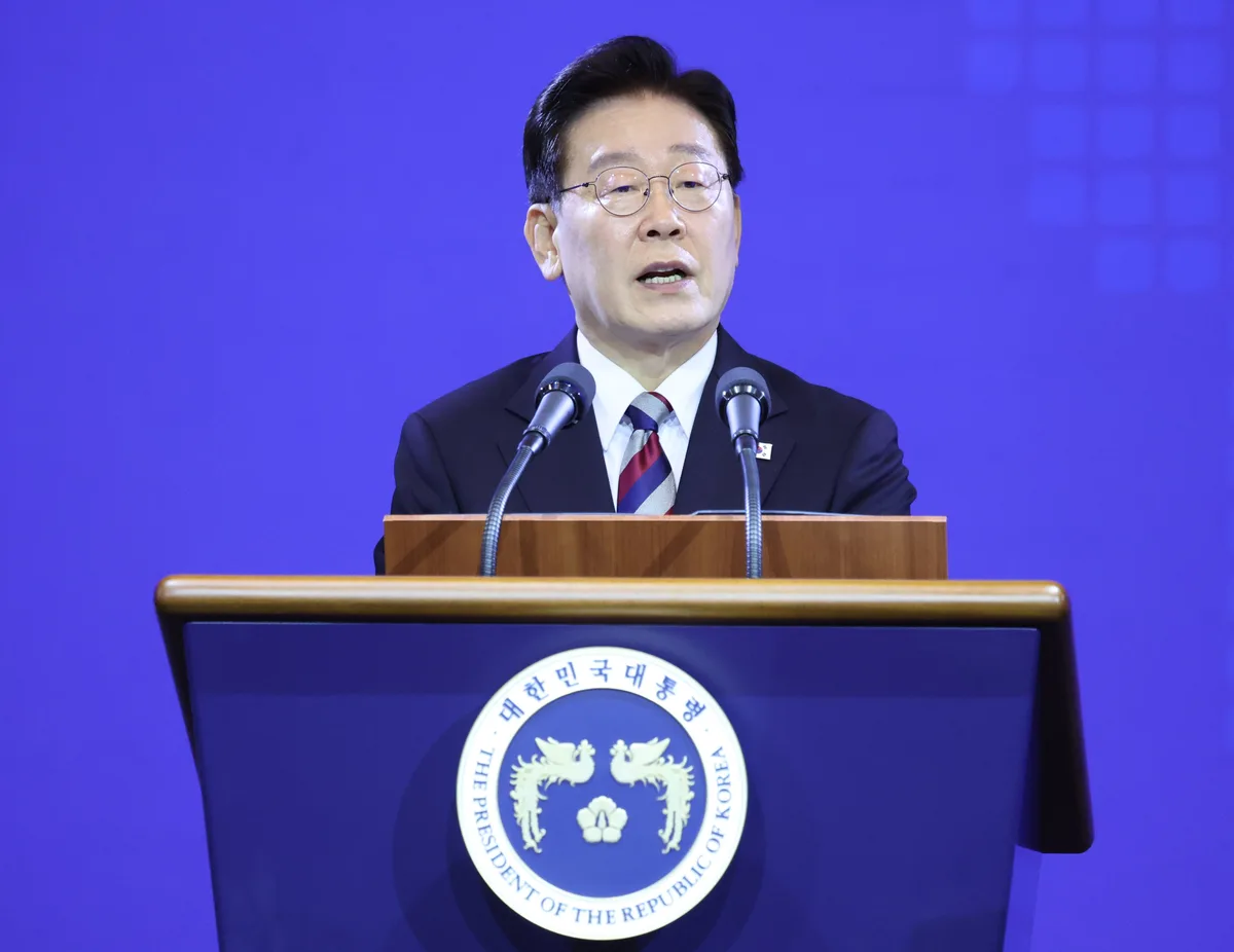李 대통령 “트럼프 결단으로 한반도 정세 변화 가능성 생겨”