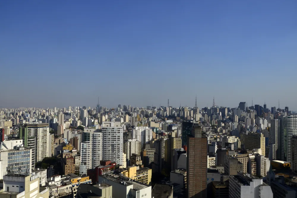 Onda de calor eleva temperaturas em grande parte do país; veja previsão
