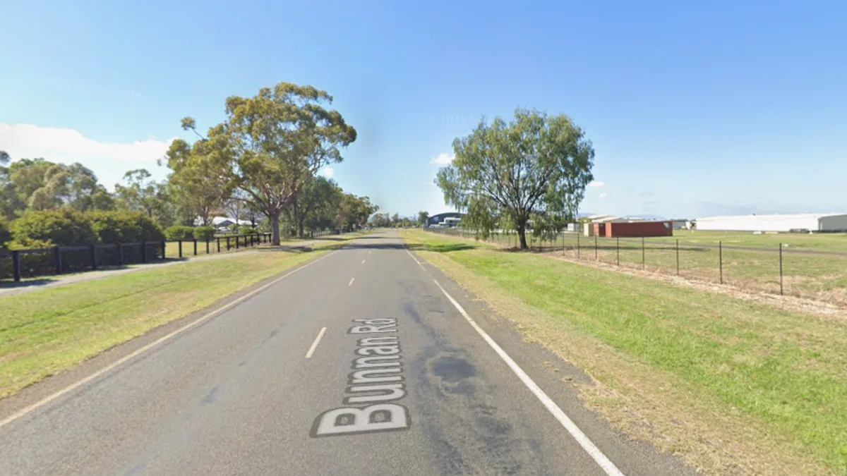 Emergency response as two dead in plane crash near Scone Racecourse in NSW Hunter Region