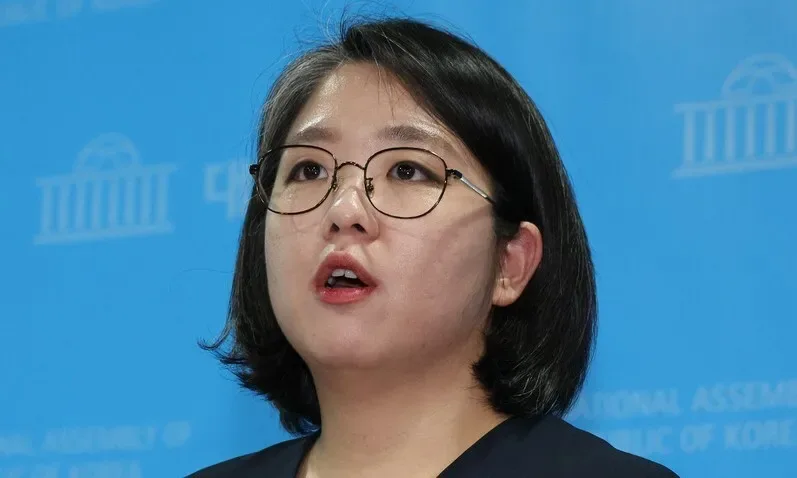 ‘장관 부적합’ 용혜인 61%, 김승원 43%…‘적합’보다 압도적으로 높아 [갤럽]