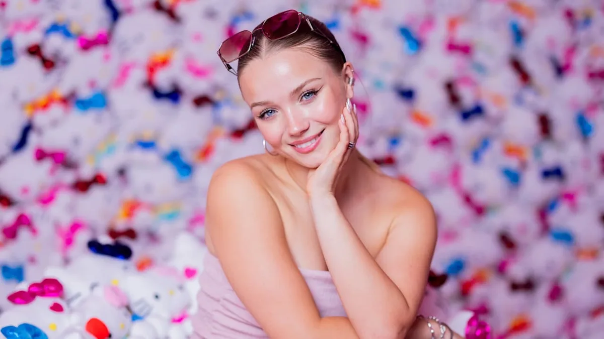 Es funkte am Set - Julia Beautx liebt Bruder eines Filmstars