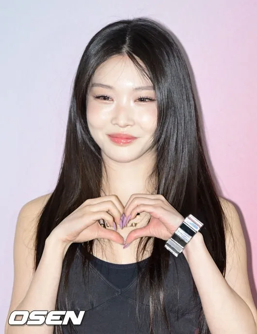 [단독] '응급실 이송' 청하, 컨디션 회복…오늘(19일) 행사 정상 참가