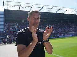 Vertrag bis 2028: Neuer Trainer fix: Blessin soll Gladbach vor dem Abgrund retten