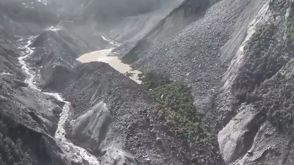 Fresh flood threat for Nepal as barrier lake breaches near China border
