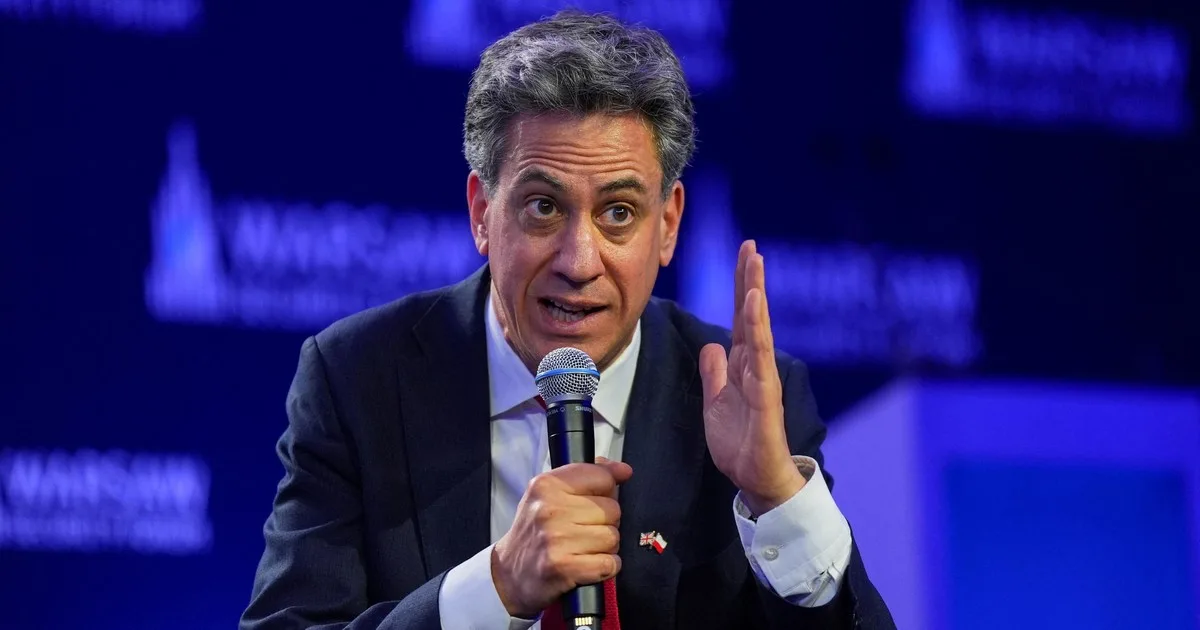 El secretario de Relaciones Exteriores británico autorizó la explotación petrolera en Malvinas y crece la tensión con la Argentina